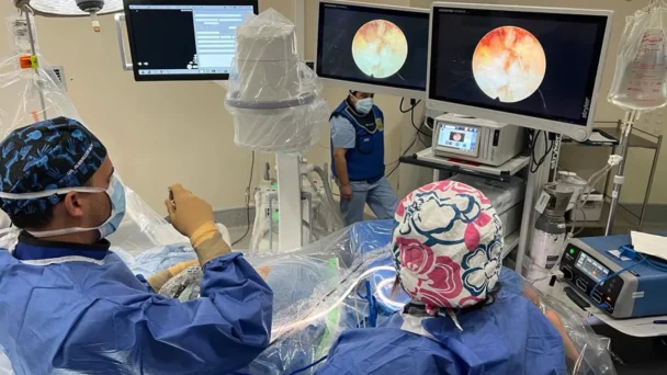 efectuan-innovadora-cirugia-de-columna-con-metodo-ligeramente-invasivo-en-rd efectuan-innovadora-cirugia-de-columna-con-metodo-ligeramente-invasivo-en-rd