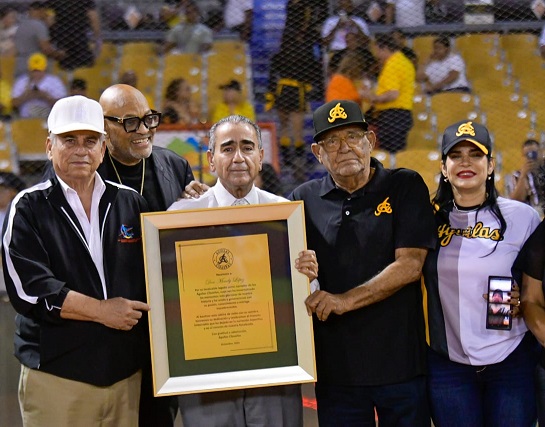 mendy-lopez:-lindoo!,-“es-un-palo-grande-y-la-bola-va-pasando!,-venia-“chorreando-veneno” mendy-lopez:-lindoo!,-“es-un-palo-grande-y-la-bola-va-pasando!,-venia-“chorreando-veneno”