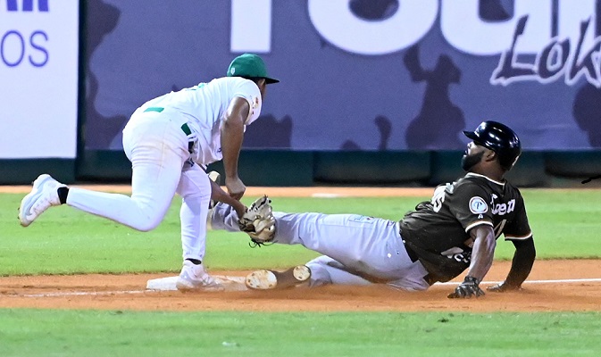 gigantes-del-cibao-imponen-su-dominio-sobre-las-estrellas-con-solida-victoria-4-1 gigantes-del-cibao-imponen-su-dominio-sobre-las-estrellas-con-solida-victoria-4-1