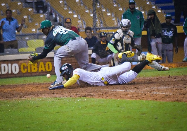 aguilas-derrotan-a-las-estrellas-y-completan-vuelo-del-ultimo-lugar-a-la-cima. aguilas-derrotan-a-las-estrellas-y-completan-vuelo-del-ultimo-lugar-a-la-cima.