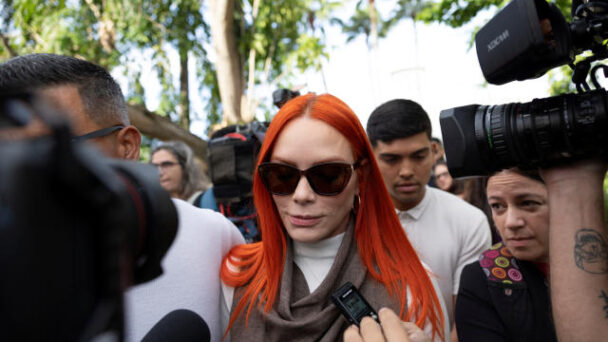 juez-da-ultimatum-a-esposa-y-cunada-de-daddy-yankee-tras-ser-acusadas-de-desacato juez-da-ultimatum-a-esposa-y-cunada-de-daddy-yankee-tras-ser-acusadas-de-desacato