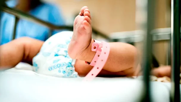 primer-bebe-del-2025-nacio-en-la-maternidad-de-los-mina primer-bebe-del-2025-nacio-en-la-maternidad-de-los-mina