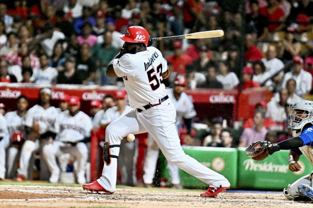 toros-firman-a-pimentel,-fernandez-y-otros-agentes-libre toros-firman-a-pimentel,-fernandez-y-otros-agentes-libre