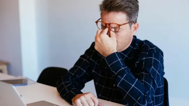 como-proteger-y-cuidar-tu-vision-en-la-era-de-las-pantallas como-proteger-y-cuidar-tu-vision-en-la-era-de-las-pantallas