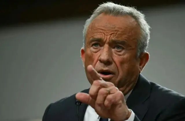 hasta-20-%-de-despidos-en-salud-fueron-un-error,-segun-kennedy-jr. hasta-20-%-de-despidos-en-salud-fueron-un-error,-segun-kennedy-jr.