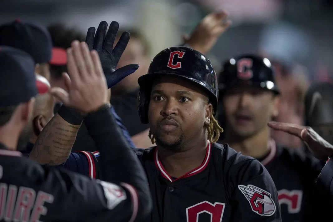 jose-ramirez-conecto-tres-jonrones-guardianes-le-ganan-a-los-angelinos. jose-ramirez-conecto-tres-jonrones-guardianes-le-ganan-a-los-angelinos.