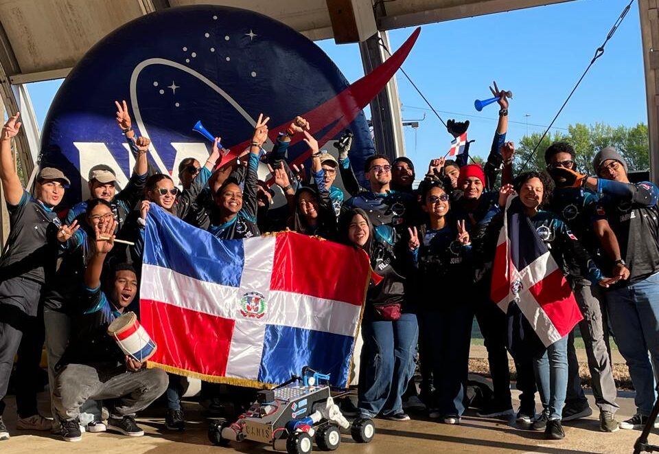 cinco-equipos-dominicanos-brillan-en-nasa-herc-2025 cinco-equipos-dominicanos-brillan-en-nasa-herc-2025