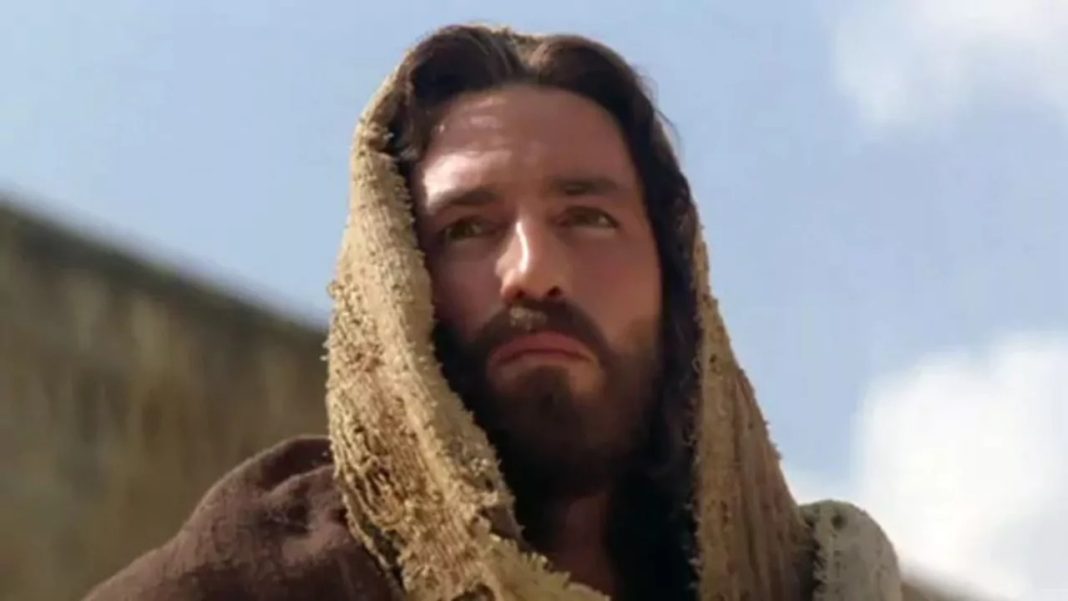 jim-caviezel-fue-alcanzado-por-un-rayo-durante-el-rodaje-de-la-pasion-de-cristo