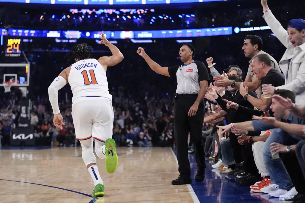 los-knicks-ganan-juego-1-ante-los-pistons-brunson-y-towns-destacan.-todos-los-resultados