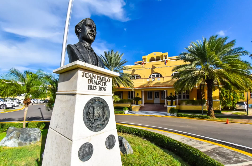 mirex-abre-inscripciones-para-la-7a-edicion-del-premio-al-emigrante-dominicano