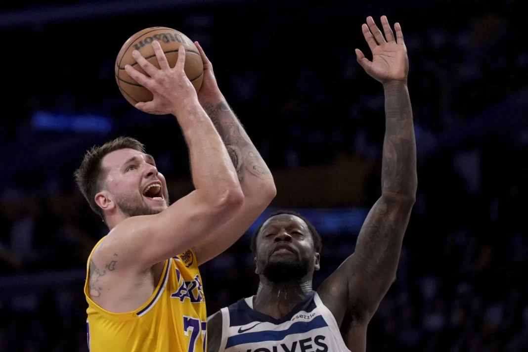 los-resultados-nba:-luka-lidera-con-31-puntos-y-los-lakers-superan-los-wolves