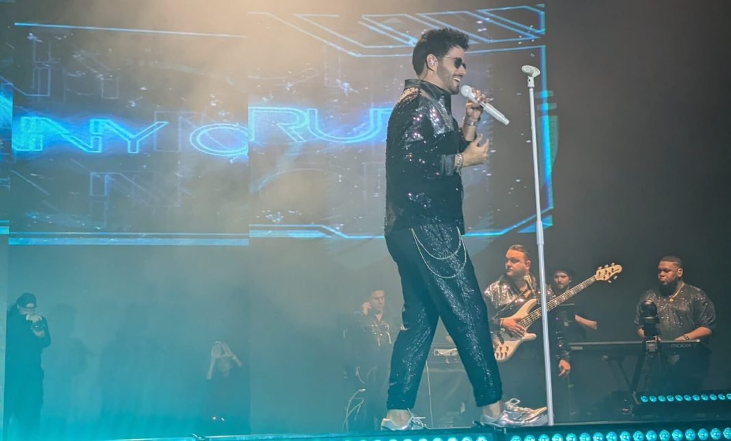 manny-cruz-rinde-homenaje-al-merengue-de-los-80-en-un-teatro-la-fiesta-a-casa-llena manny-cruz-rinde-homenaje-al-merengue-de-los-80-en-un-teatro-la-fiesta-a-casa-llena