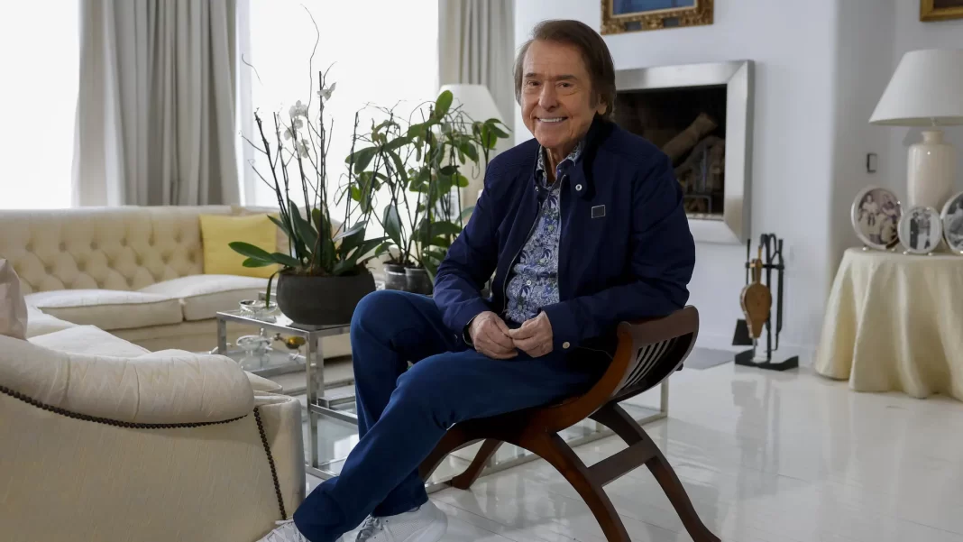 raphael,-de-vuelta-tras-su-hospitalizacion:-“si-te-digo-que-no-me-asuste,-mentiria”