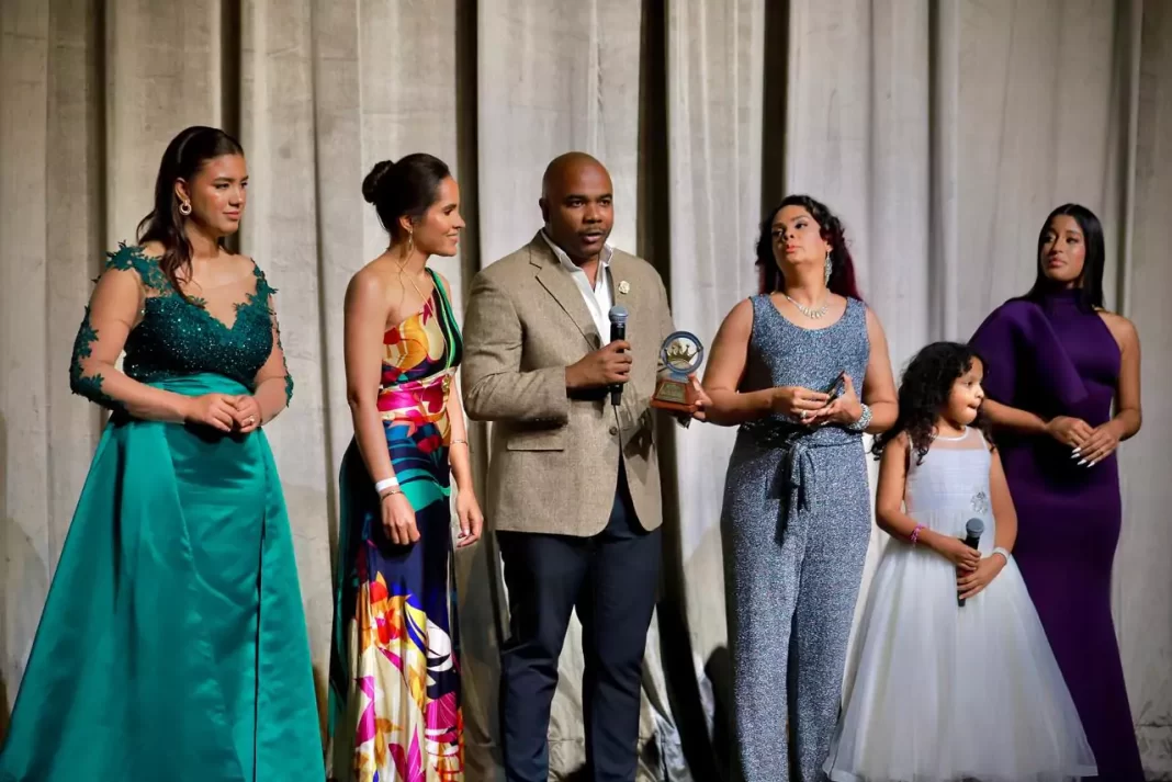 behindrd-gana-como-“medio-digital-del-ano”-en-los-premios-el-galardon-2025 behindrd-gana-como-“medio-digital-del-ano”-en-los-premios-el-galardon-2025