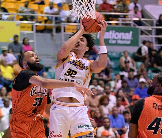 caneros-ajustan-y-superan-a-metros-en-apertura-de-la-super-liga-lnb-2025 caneros-ajustan-y-superan-a-metros-en-apertura-de-la-super-liga-lnb-2025