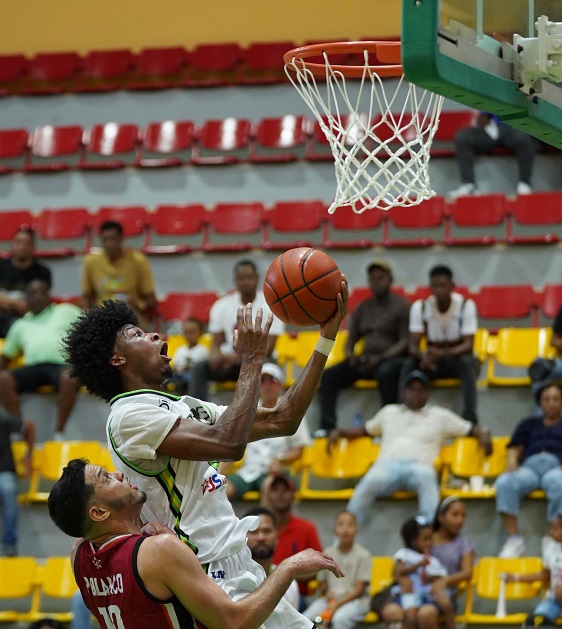 soles-superan-a-indios-y-ganan-tercero-al-hilo soles-superan-a-indios-y-ganan-tercero-al-hilo