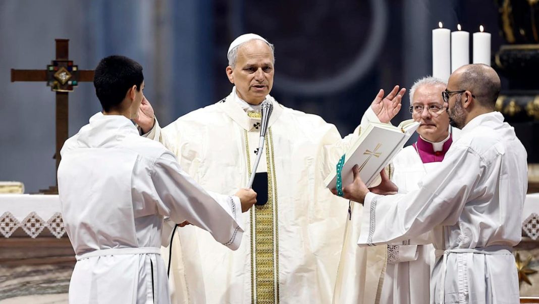 leon-xiv-realiza-llamamiento-para-la-paz-en-oriente-medio,-ucrania-y-en-otros-conflictos