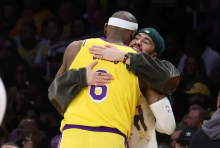 lebron-james-anuncia-que-asistira-a-la-apertura-de-la-residencia-de-bad-bunny lebron-james-anuncia-que-asistira-a-la-apertura-de-la-residencia-de-bad-bunny