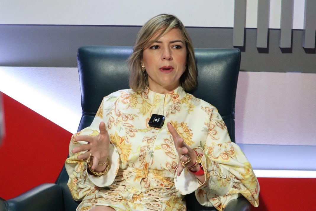 abogada-califica-de-«filosofia-filantropica»-y-«satanizacion»-criticas-a-manejo-fondos-por-las-afp abogada-califica-de-«filosofia-filantropica»-y-«satanizacion»-criticas-a-manejo-fondos-por-las-afp