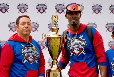 alexis-santos un-manager,-que-esta-teniendo-exitos-en-el-beisbol-con-ninos-y-jovenes? alexis-santos un-manager,-que-esta-teniendo-exitos-en-el-beisbol-con-ninos-y-jovenes?