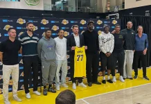 Doncic firma extensión con Lakers hasta 2028. LeBron James ausente de la rueda de prensa doncic-firma-extension-con-lakers-hasta-2028.-lebron-james-ausente-de-la-rueda-de-prensa