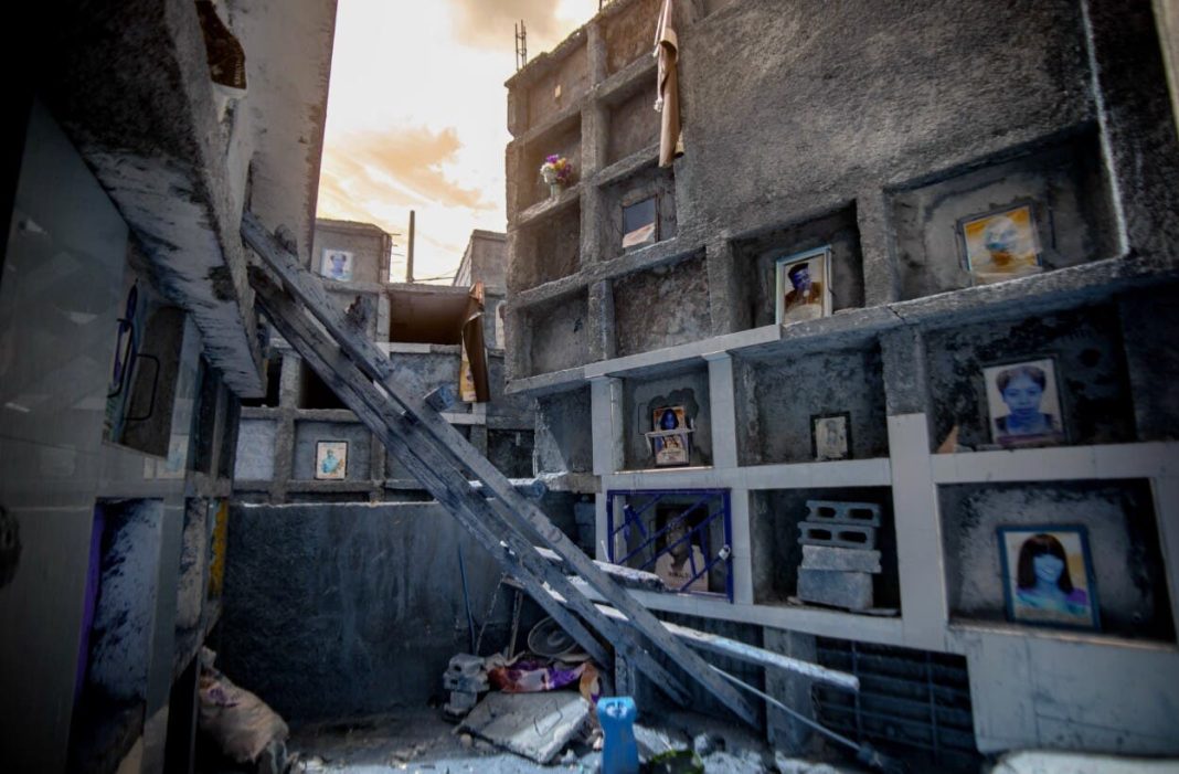 los-muertos-tambien-pagan,-la-guerra-por-enterrar-seres-queridos-en-haiti los-muertos-tambien-pagan,-la-guerra-por-enterrar-seres-queridos-en-haiti