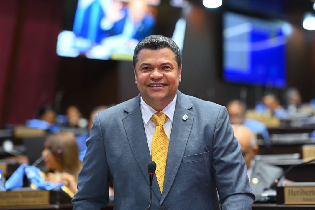 tobias-crespo-advierte-subsidio-electrico-podria-superar-los-2-mil-millones-de-dolares