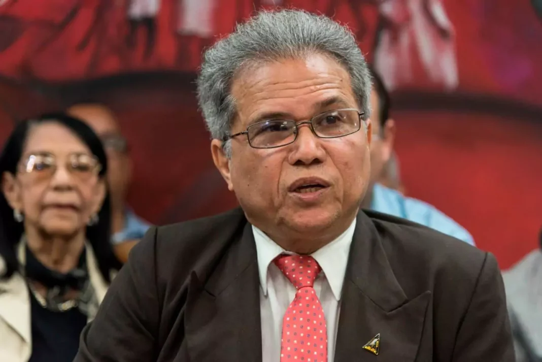 el-colegio-medico-dominicano-en-defensa-del-dr.-juan-vila