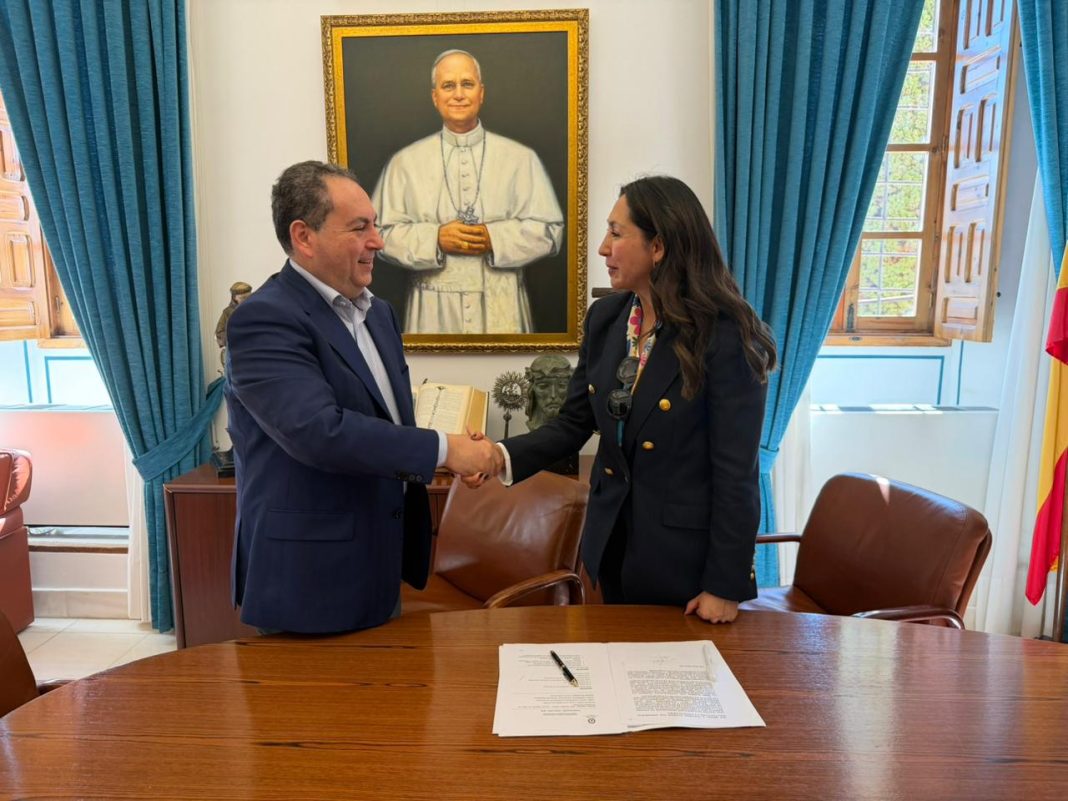 sns,-ucam-y-cdei-fortalecen-formacion-en-gestion-hospitalaria-con-nueva-maestria