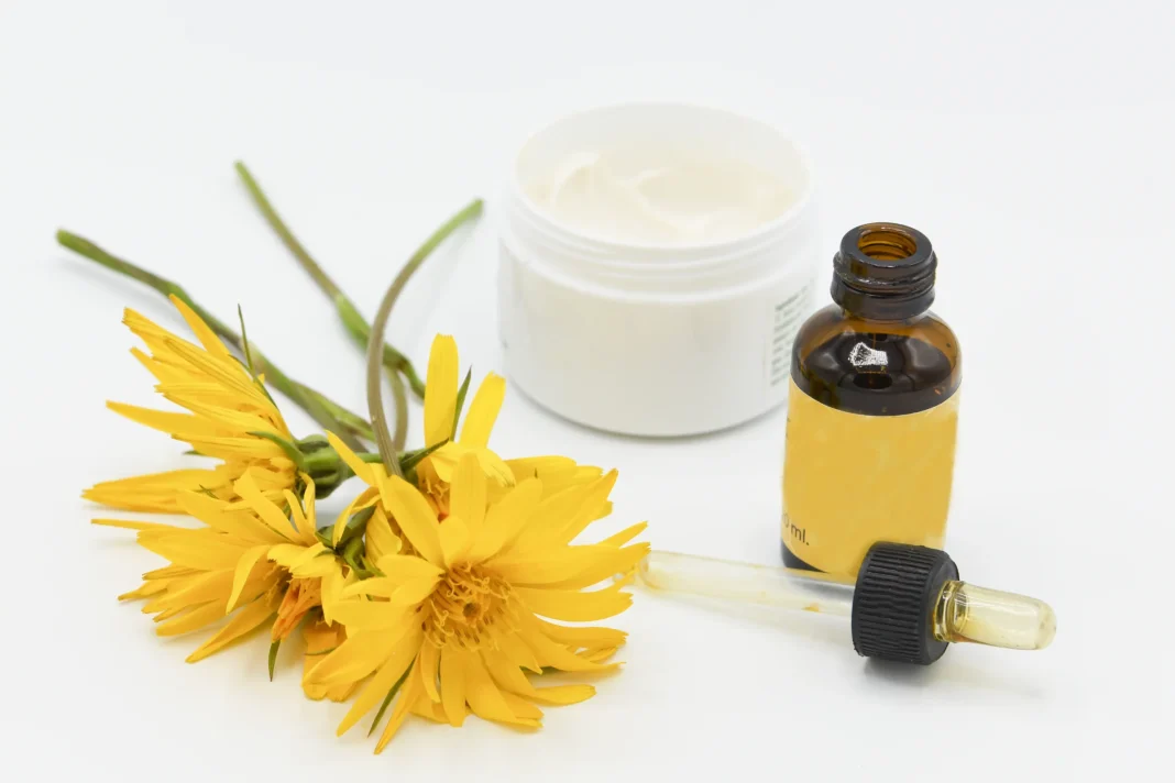 cuales-son-los-beneficios-para-la-salud-del-arnica-y-como-usarla-para-aliviar-el-dolor