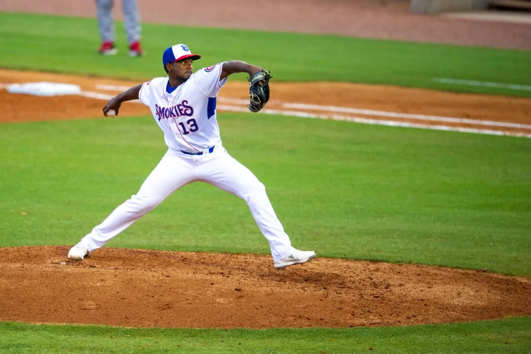 escogido-recibe-en-cambio-a-pitchers-german-y-reyes.-francisco-urbaez-pasa-a-los-toros