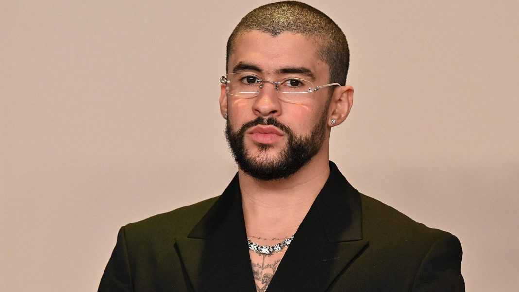 presentan-diccionario-sobre-canciones-de-bad-bunny-en-la-feria-del-libro