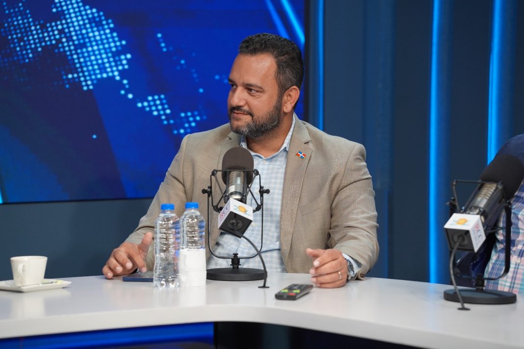 luis-madera-dice-pib-per-capita-de-rd-subio-de-us$8,600-a-us$11,500-entre-2019-y-2024