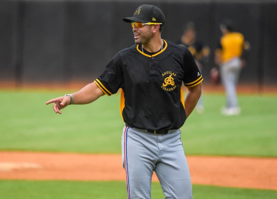 el-manager-luis-“pipe”-urueta-se-une-a-las-aguilas-cibaenas-en-los-entrenamientos