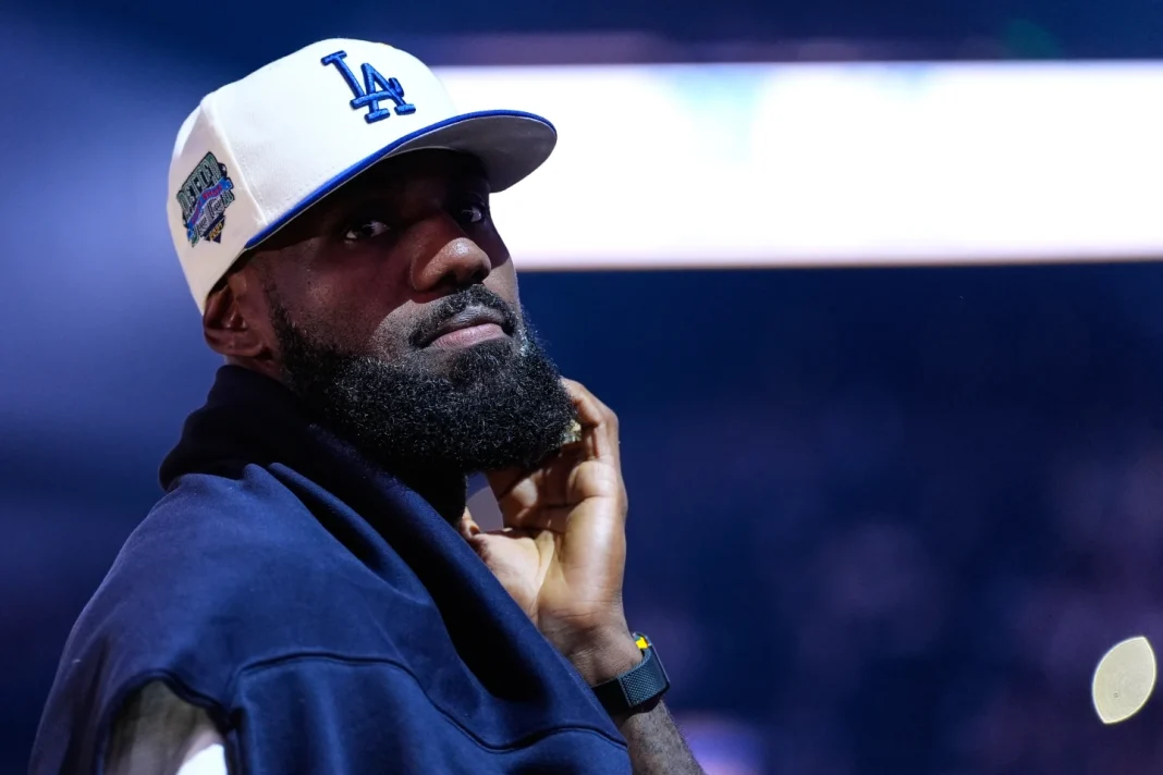 lebron-james-se-perdera-la-noche-inaugural-de-su-record-23.a-temporada-en-la-nba-por-ciatica