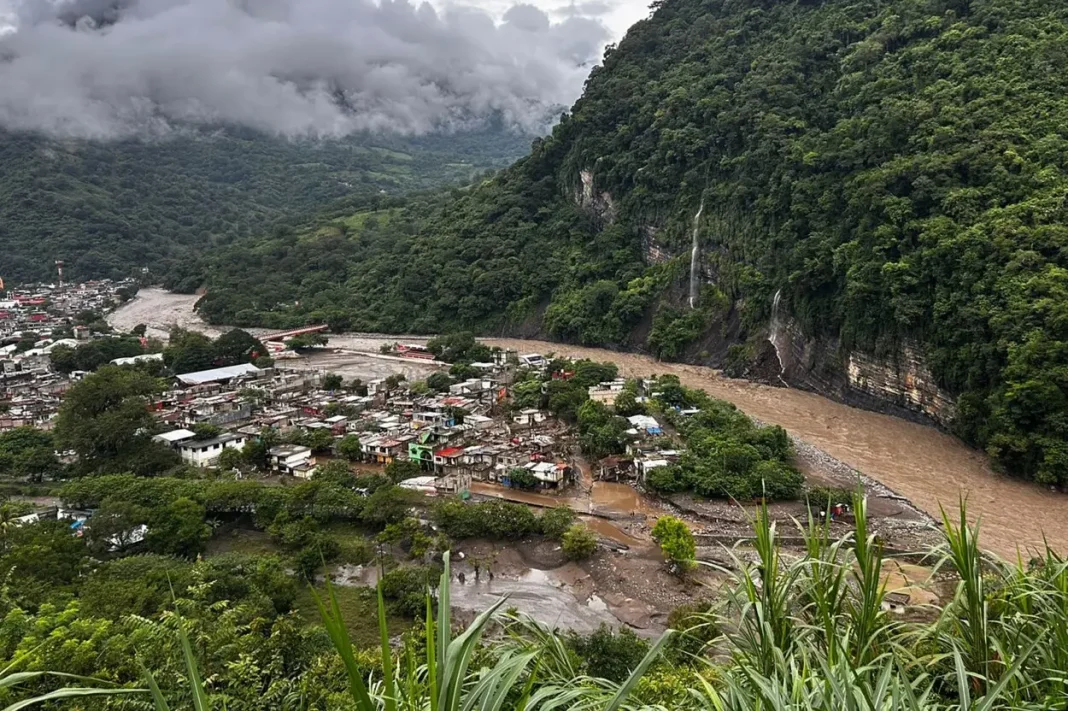 emergencia-por-lluvias:-44-muertos-y-miles-de-damnificados-en-mexico
