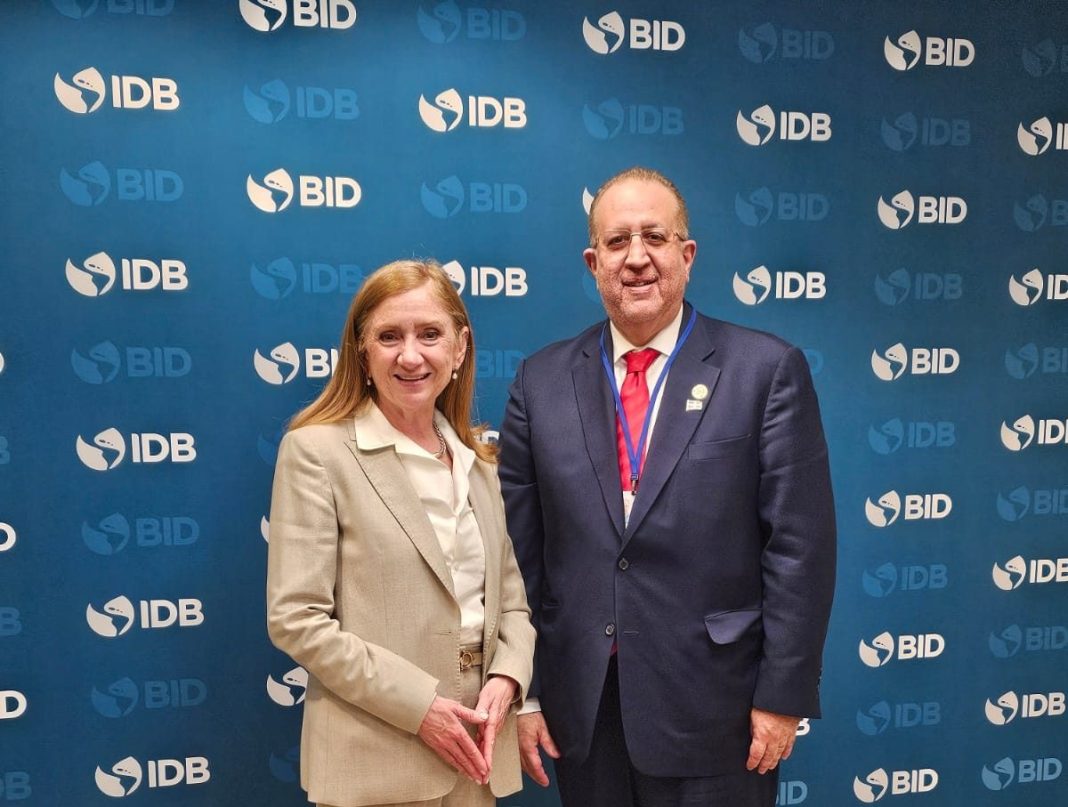 magin-diaz-desarrolla-agenda-de-trabajo-en-reuniones-anuales-bm-y-fmi
