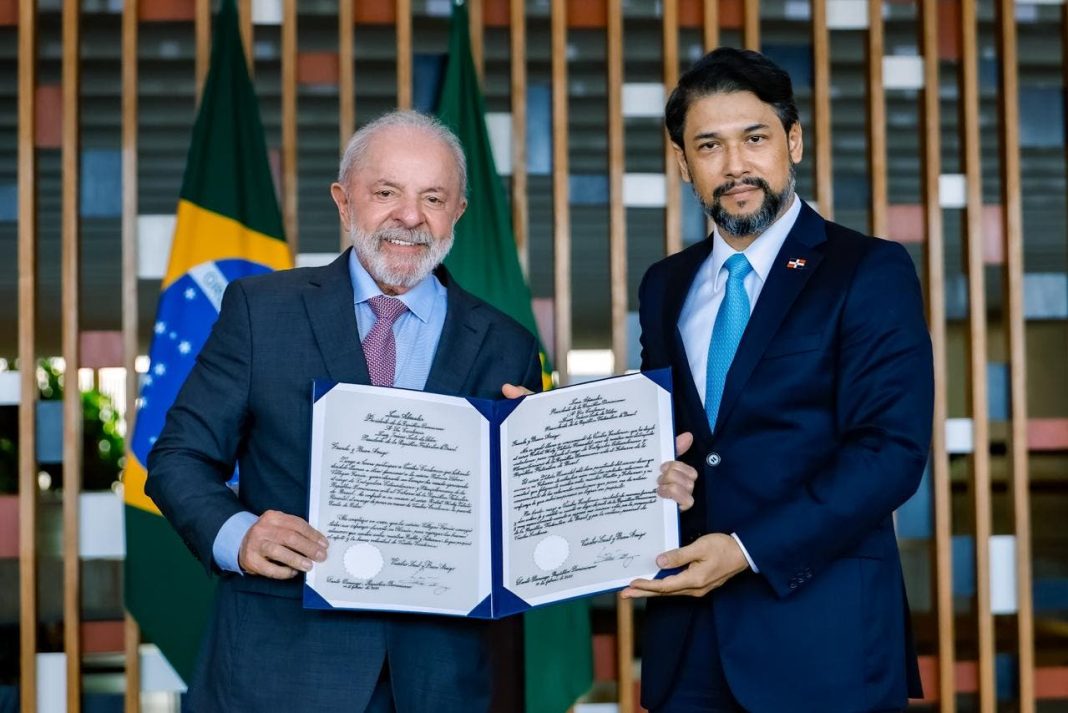 embajador-takata-presenta-credenciales-y-fortalece-la-amistad-con-brasil