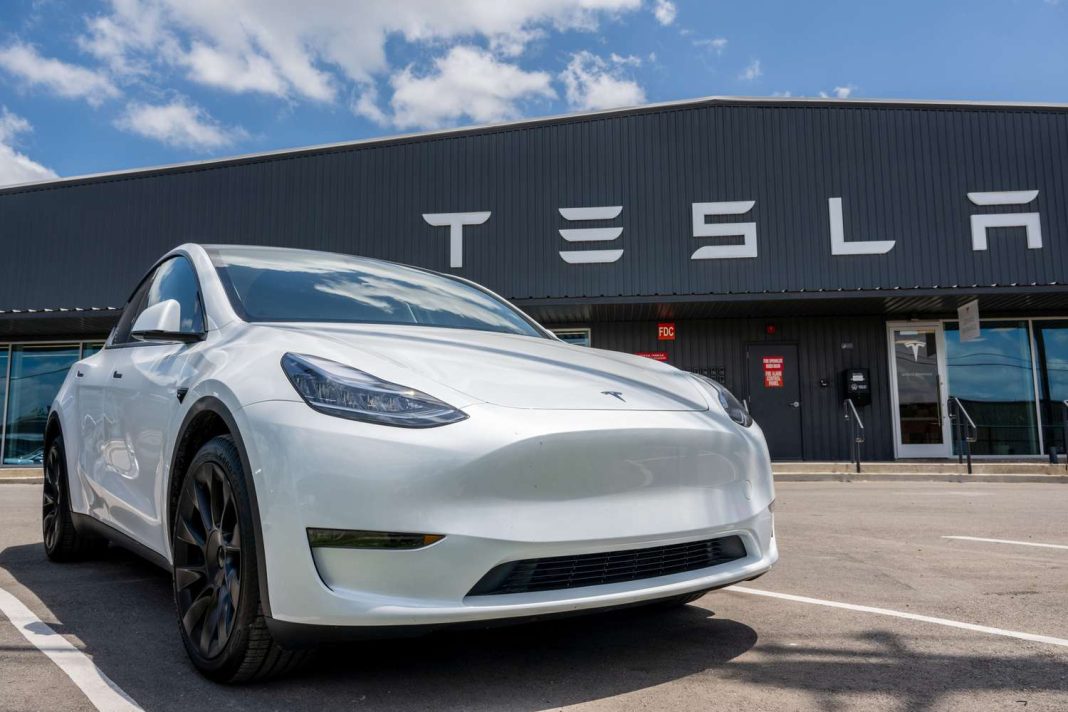 tesla-registra-caida-del-37-%-en-sus-beneficios-durante-el-tercer-trimestre-2025