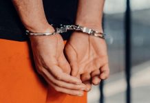 Padre e hijo arrestados en Texas por traficar más de 300 armas hacia México padre-e-hijo-arrestados-en-texas-por-traficar-mas-de-300-armas-hacia-mexico