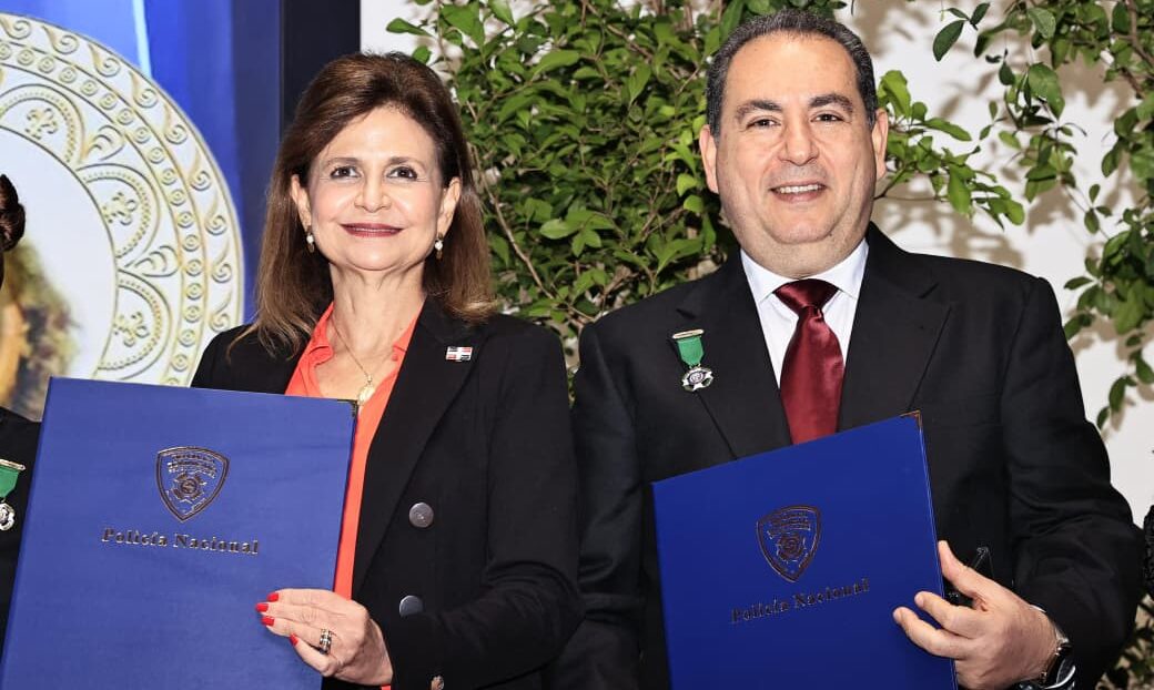 mario-lama-recibe-medalla-al-merito-policial-2025-por-aportes-al-sistema-de-salud mario-lama-recibe-medalla-al-merito-policial-2025-por-aportes-al-sistema-de-salud