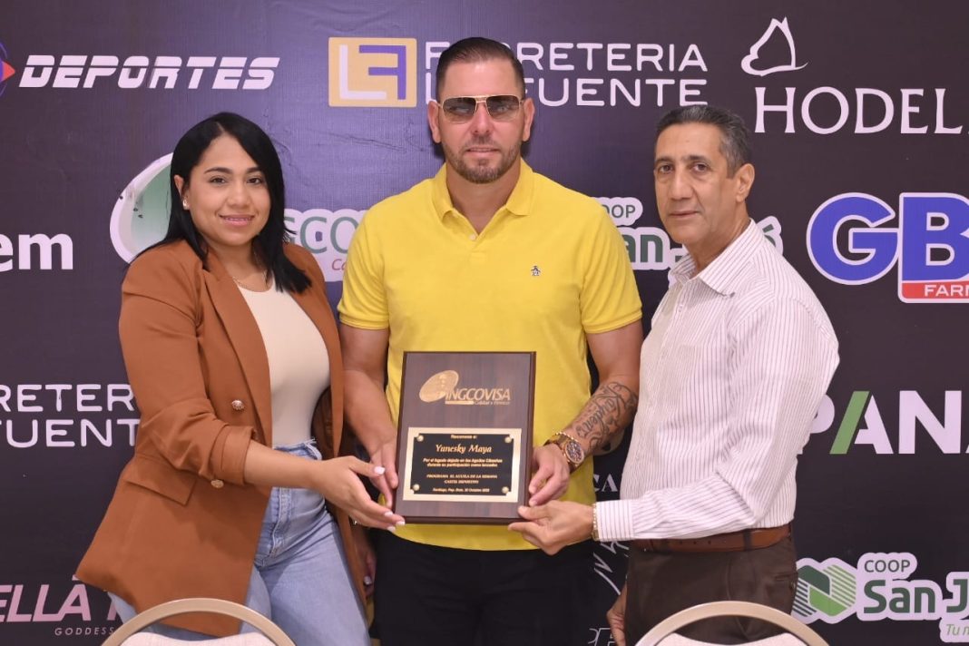 rodriguez-y-bigge-aguila-de-la-semana,-reconocimiento-a-maya rodriguez-y-bigge-aguila-de-la-semana,-reconocimiento-a-maya