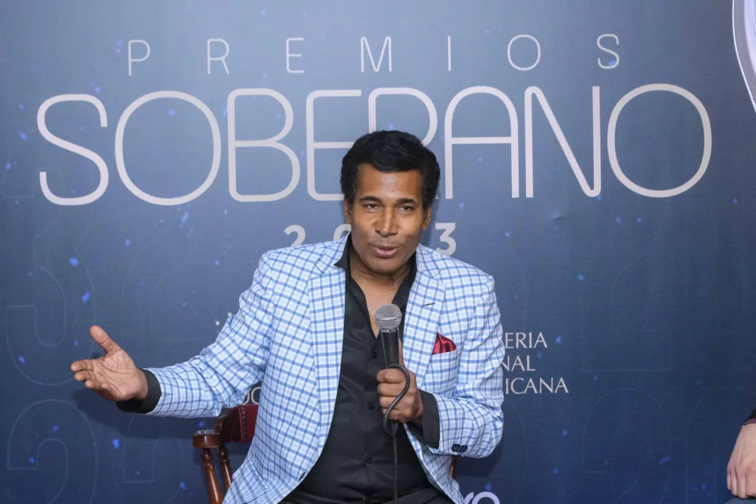 artista-julio-sabala-anuncia-que-sometera-a-consulta-popular-la-devolucion-del-gran-soberano