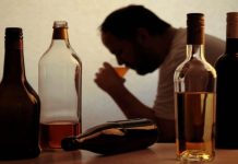 Cómo cambia el impacto del alcohol en el cuerpo y mente desde los 20 hasta los 70 años como-cambia-el-impacto-del-alcohol-en-el-cuerpo-y-mente-desde-los-20-hasta-los-70-anos