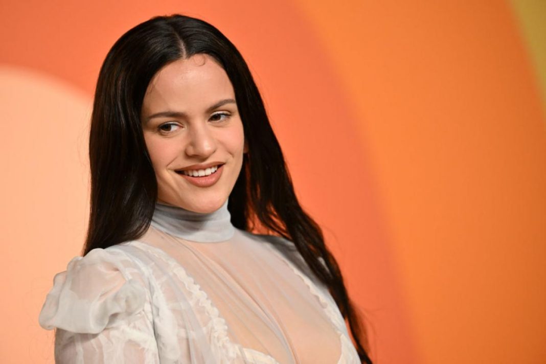 rosalia-revela-su-interes-por-la-teologia:-“si-no-fuera-cantante,-la-estudiaria” rosalia-revela-su-interes-por-la-teologia:-“si-no-fuera-cantante,-la-estudiaria”