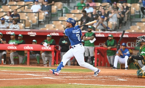 mejia-lidera-triunfo-del-licey-sobre-estrellas mejia-lidera-triunfo-del-licey-sobre-estrellas