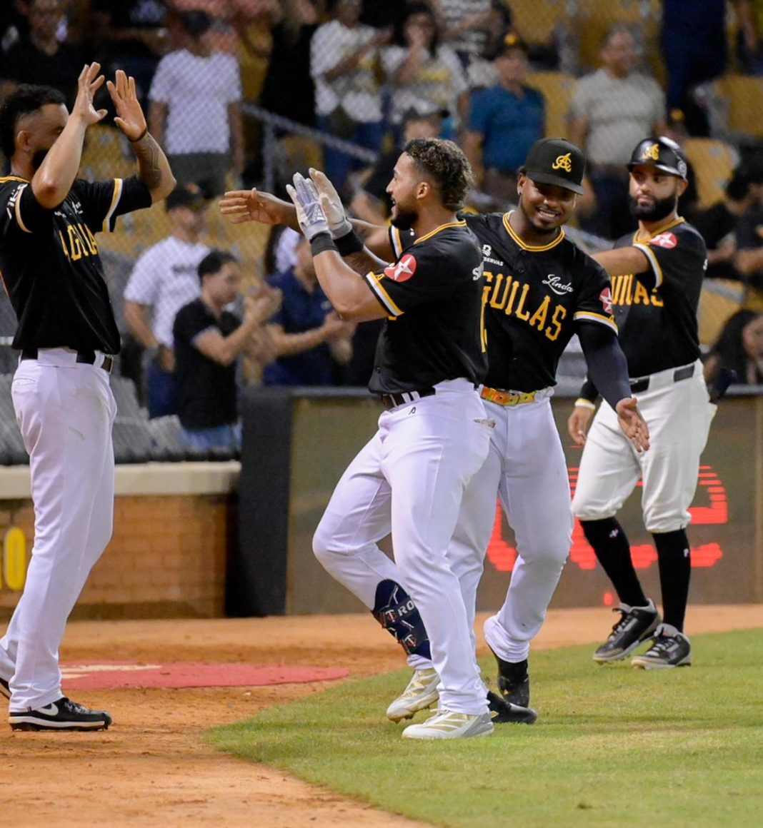 escarra-y-rodriguez-la-sacaron-:-aguilas-con-buen-picheo-y-basteo-oportuno-vencen-a-los-gigantes