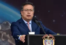 Abren investigación a Petro por llevar a un acto público a jefes de bandas criminales abren-investigacion-a-petro-por-llevar-a-un-acto-publico-a-jefes-de-bandas-criminales