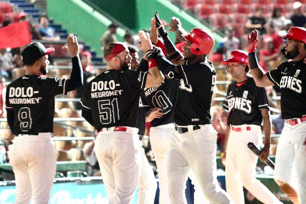 leones-y-gigantes-dividen-honores-en-doble-jornada leones-y-gigantes-dividen-honores-en-doble-jornada