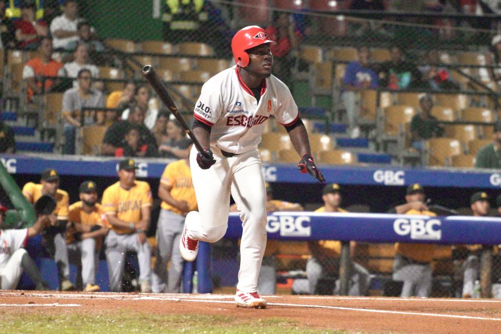 leones-superan-7-3-a-aguilas-en-el-quisqueya leones-superan-7-3-a-aguilas-en-el-quisqueya